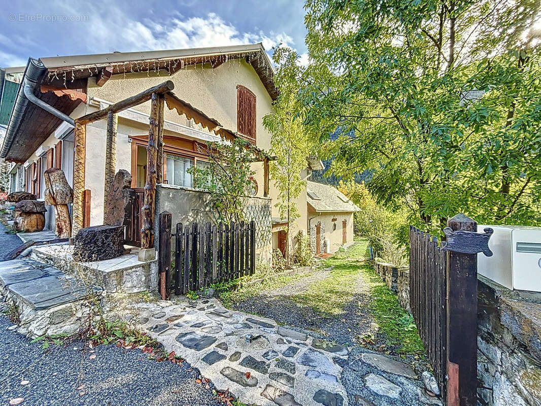 Maison à LA CONDAMINE-CHATELARD