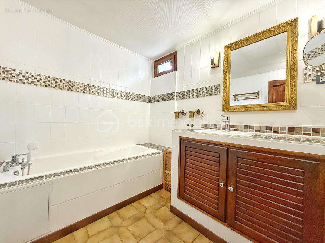 Maison de caractère r+2 – 140 m² – 7 pièces – t3 indépendant – charme & rentabilité - photo 20
