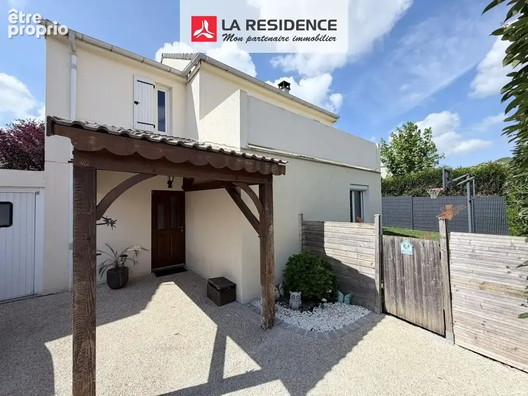 Maison 103 m² à Savigny-Le-Temple  - photo 9