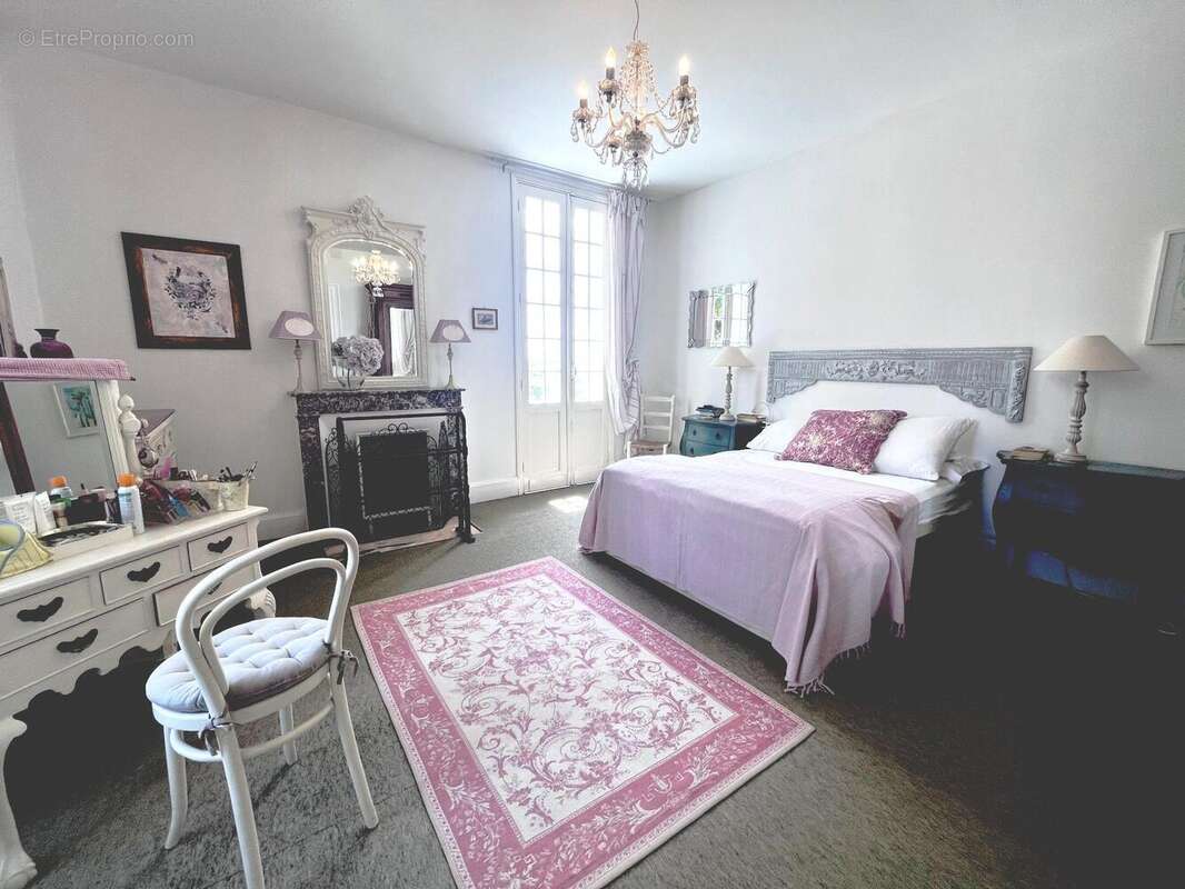Maison 6 pièces 227 m² à vendre à Razac-D'eymet (24500) - photo 3