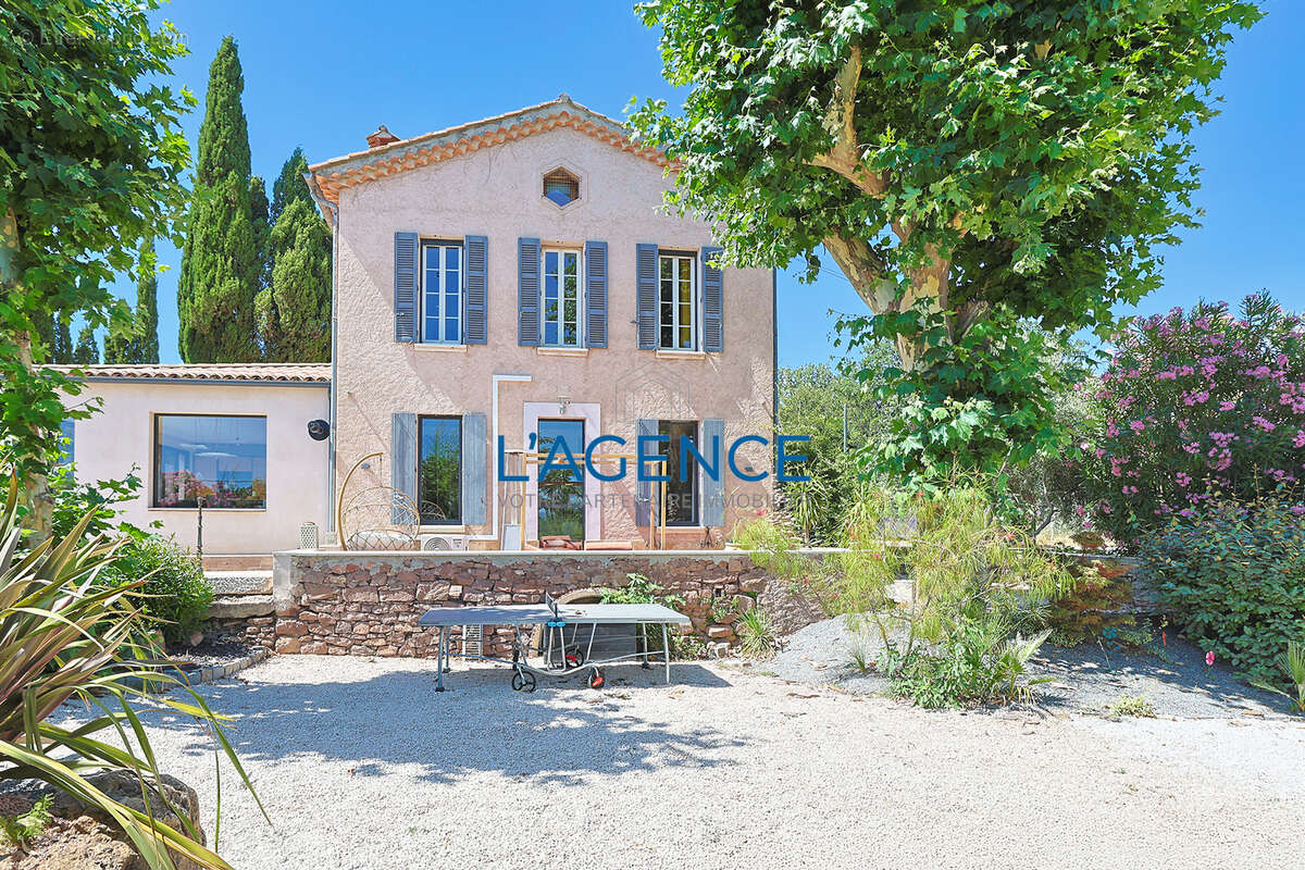 Maison à CUERS