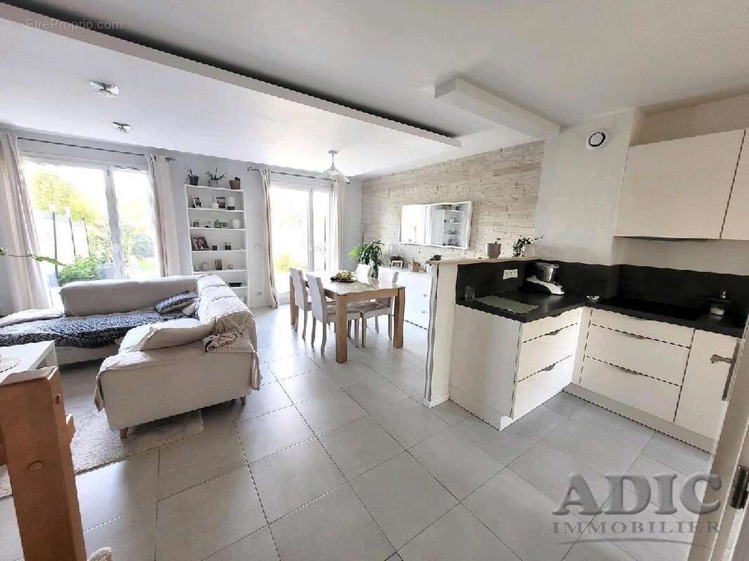 Maison 80 m² à Dammartin-En-Goele  - photo 2