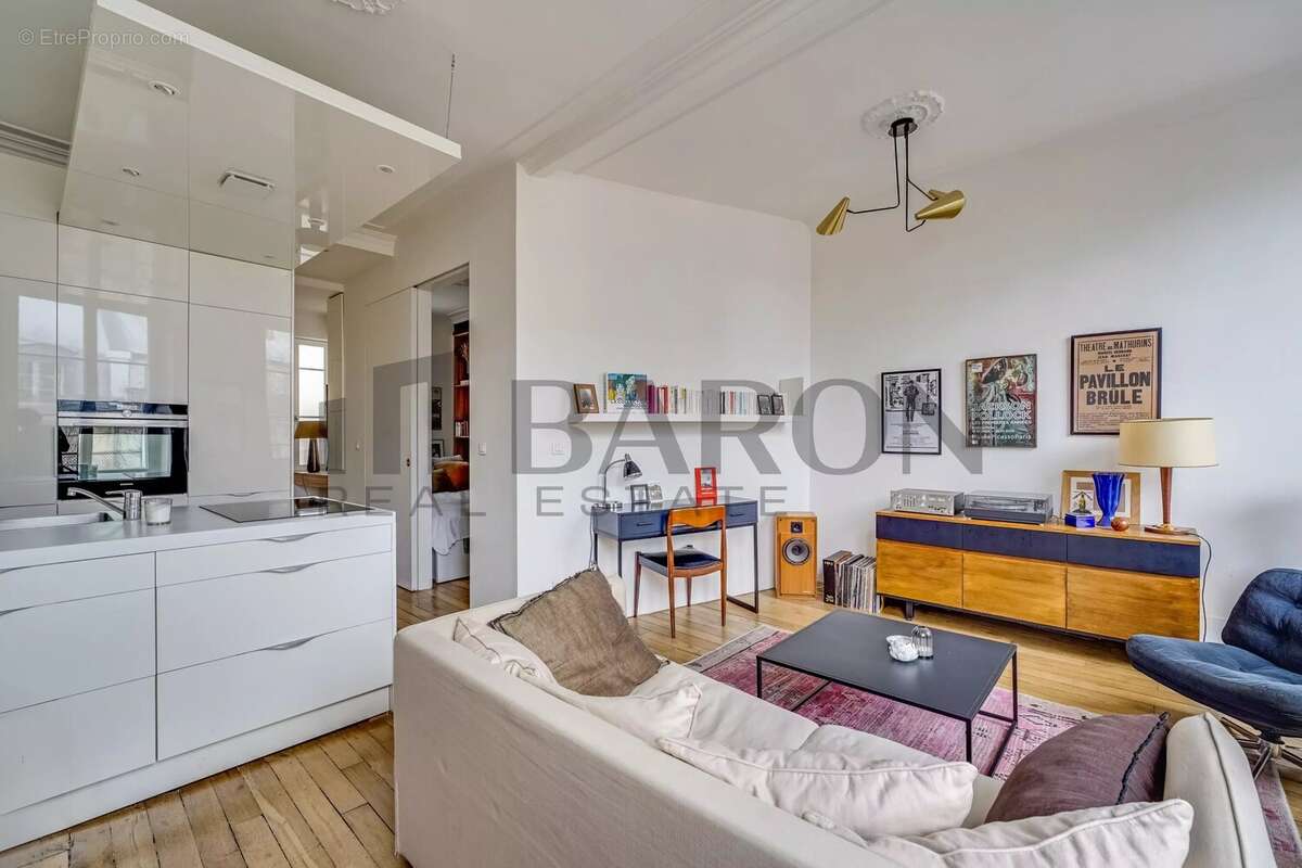 Appartement à PARIS-2E