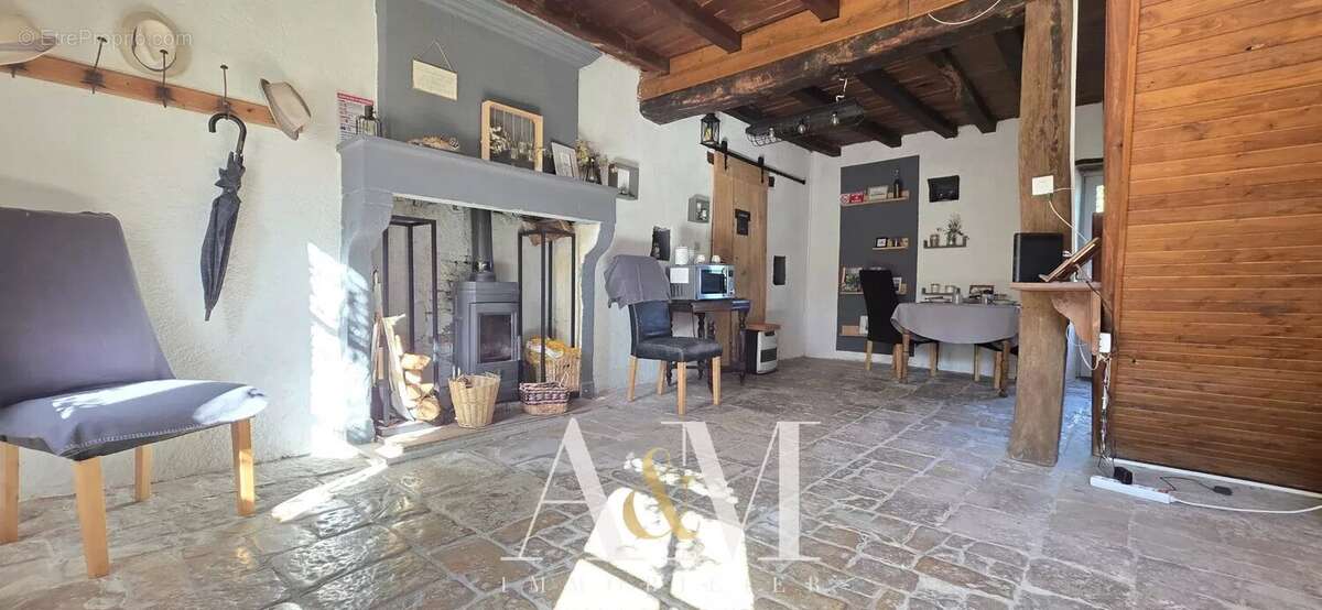 Maison à MAINE-DE-BOIXE