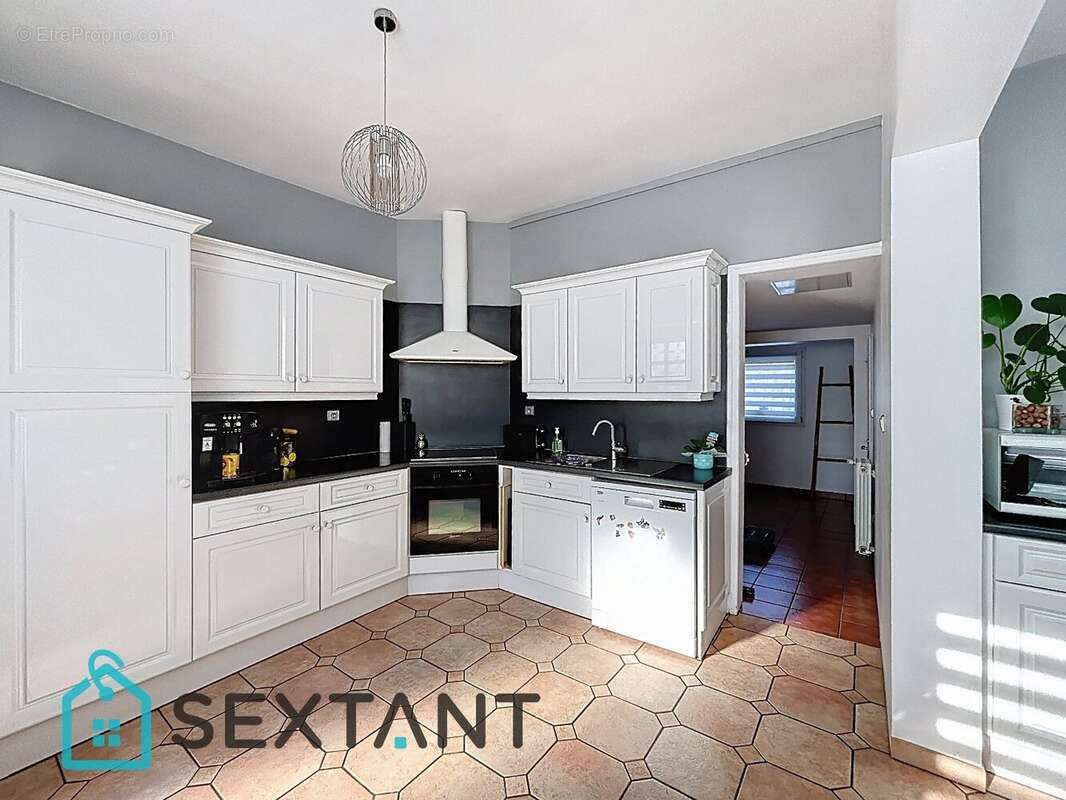 Maison à SOTTEVILLE-LES-ROUEN