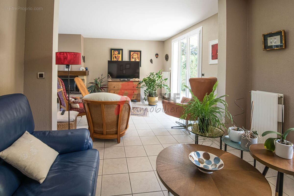 Maison à COURCOURONNES