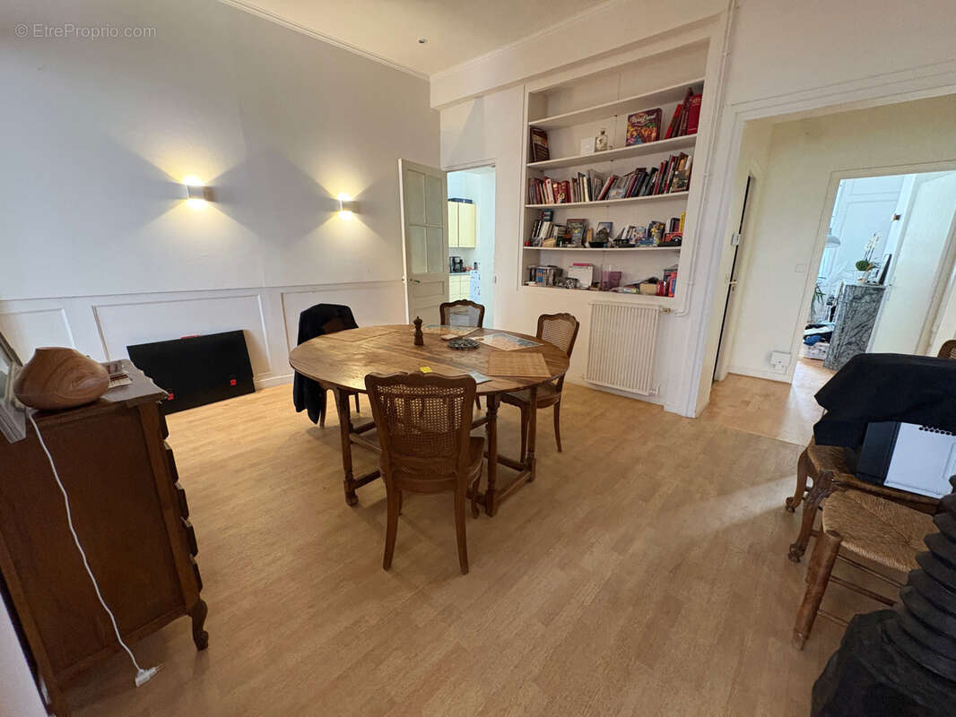 Elégant appartement de 155 m2 quartier Halles Centrales - photo 6