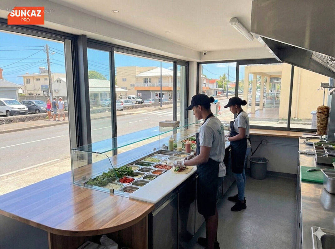 Commerce à SAINT-LEU