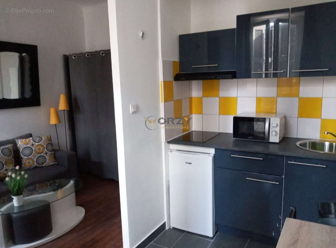 Appartement à MARSEILLE-3E