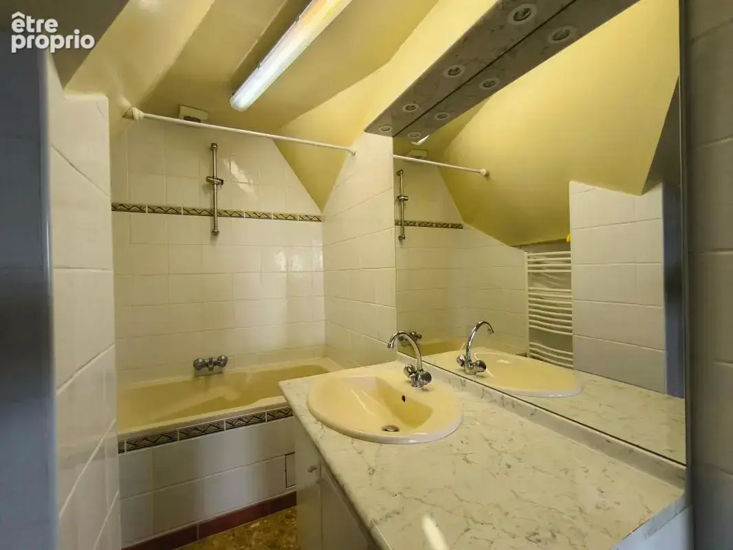 Belle Maison de 200 m² sur terrain arboré de 2 496 m² (Vue Pyrénées) - photo 10