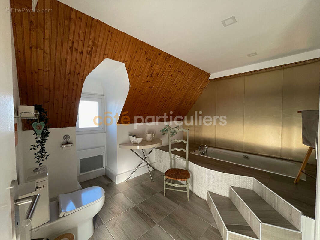 Grande maison,  bien située avec 8 chambres - photo 8