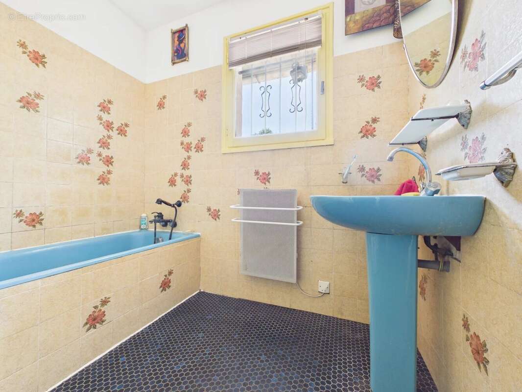 Maison familiale – 3 chambres – 5 307 m² de terrain avec piscine - photo 6
