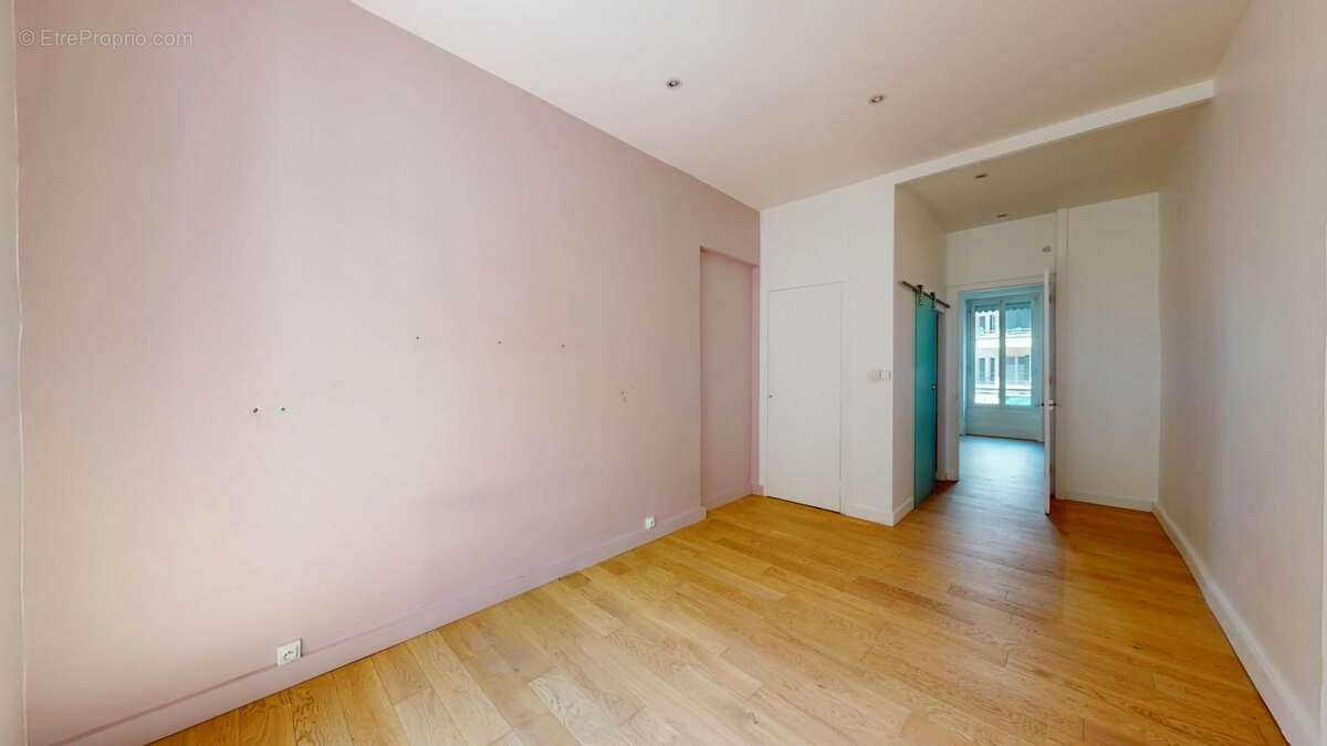 Appartement familial d'exception à vendre  Rare sur le marché ! - photo 12