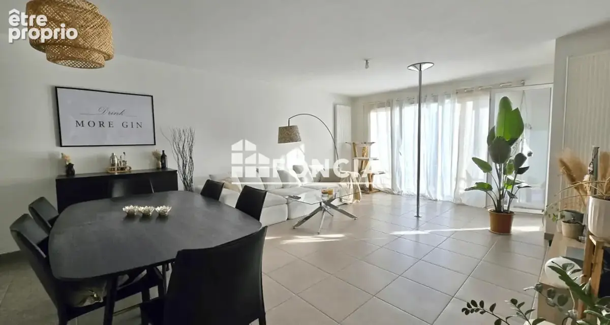 Appartement à REIGNIER
