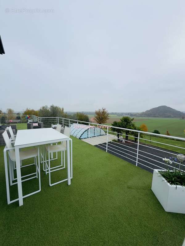 Maison à BRUAY-LA-BUISSIERE