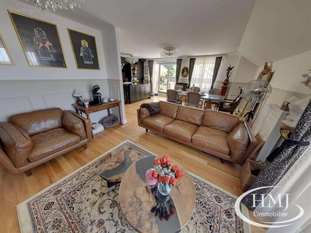 Appartement à LISSES