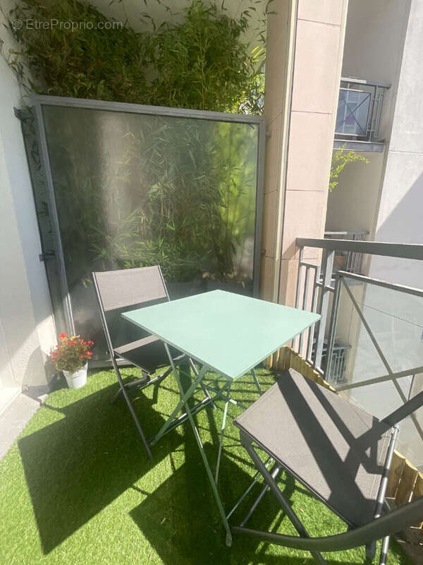 Rueil Malmaison - Rueil-sur-Seine / 3 pièces - 70m2 - Balcons - Box - photo 13
