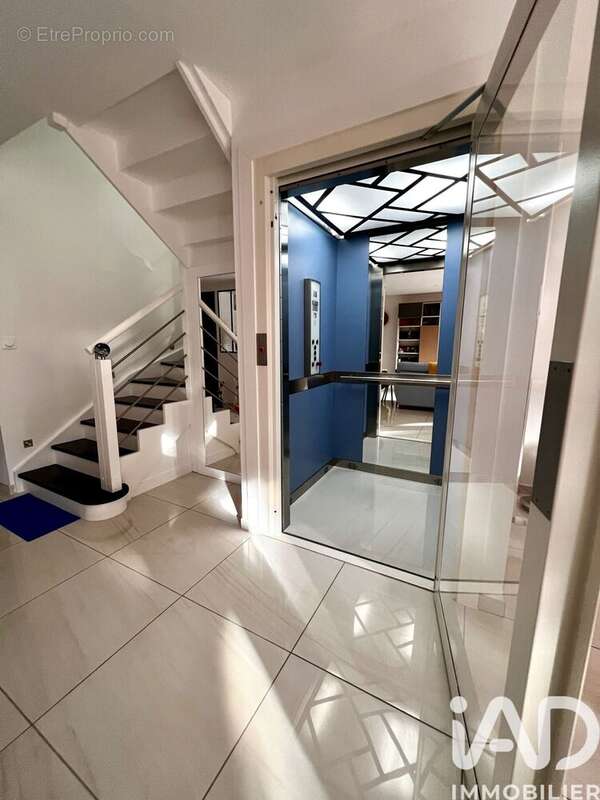 Photo 5 - Maison à COMPIEGNE