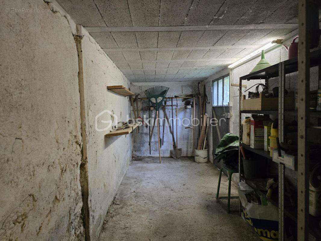 Authentique Maison 175 m2 de caractère avec grand terrain de 2 377 m² au Teil - photo 25