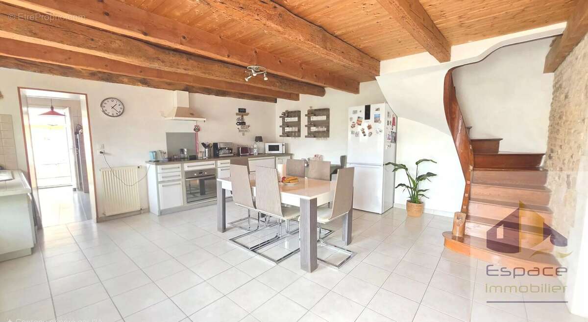 Maison Coup de cœur de 120m² à Thairé - photo 12