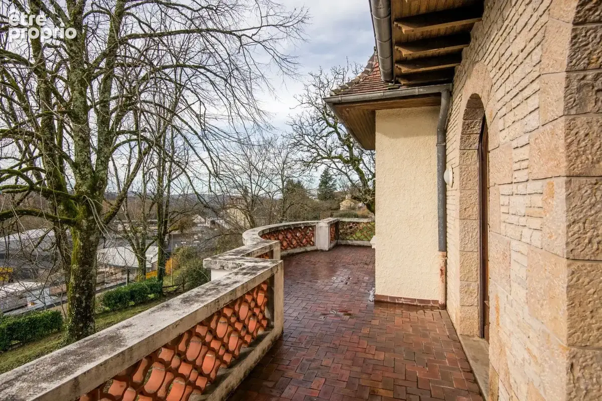 Maison familiale au coeur  d'un village Corrézien, proche Brive - photo 3