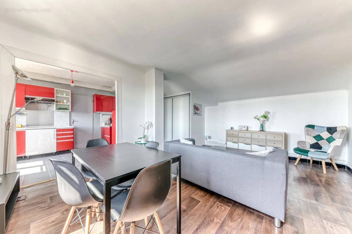 Appartement à LYON-7E