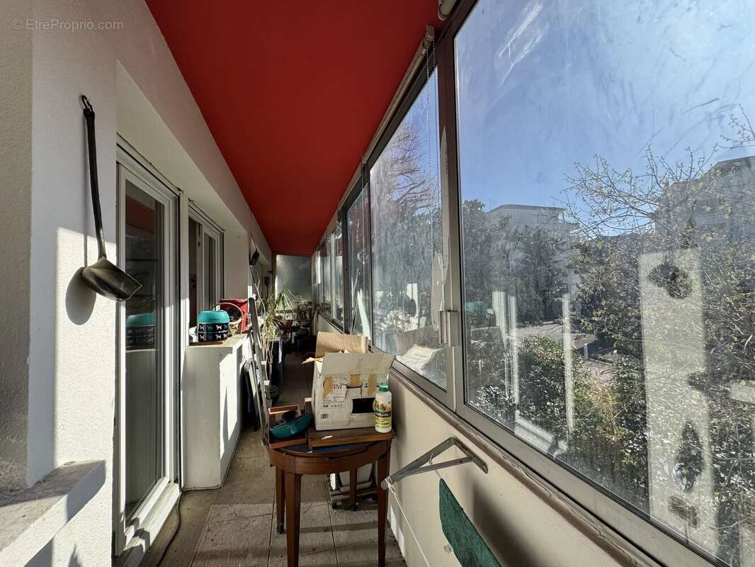 Appartement à MARSEILLE-9E