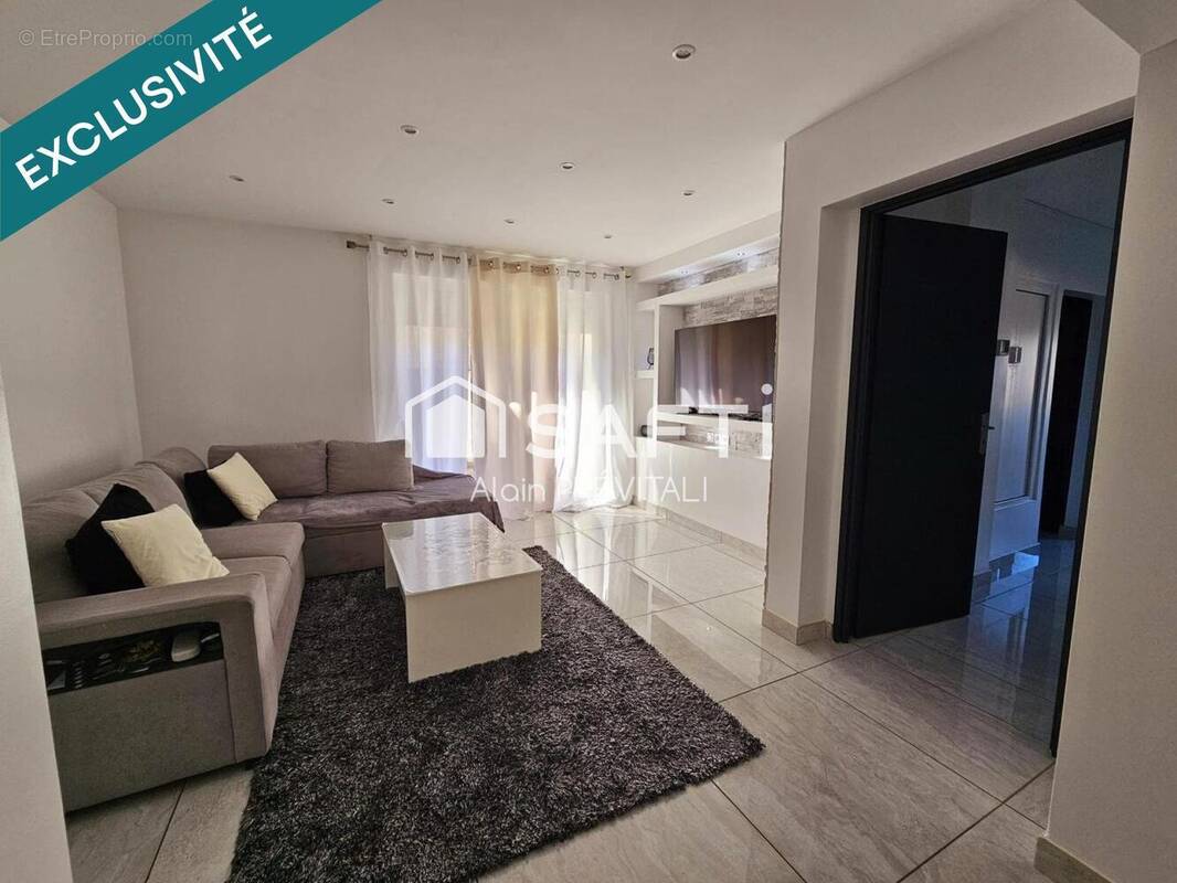 Photo 1 - Maison à OYONNAX