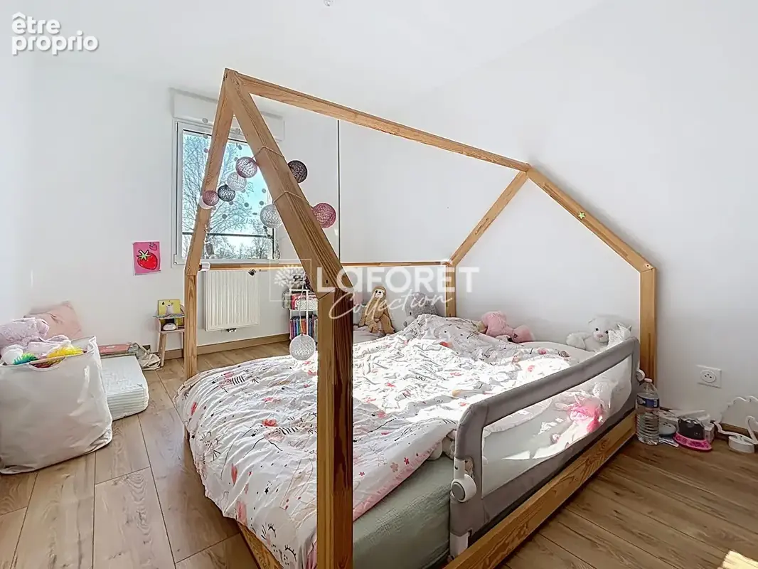 Maison moderne 7 pièce(s) 150 m2 - photo 11