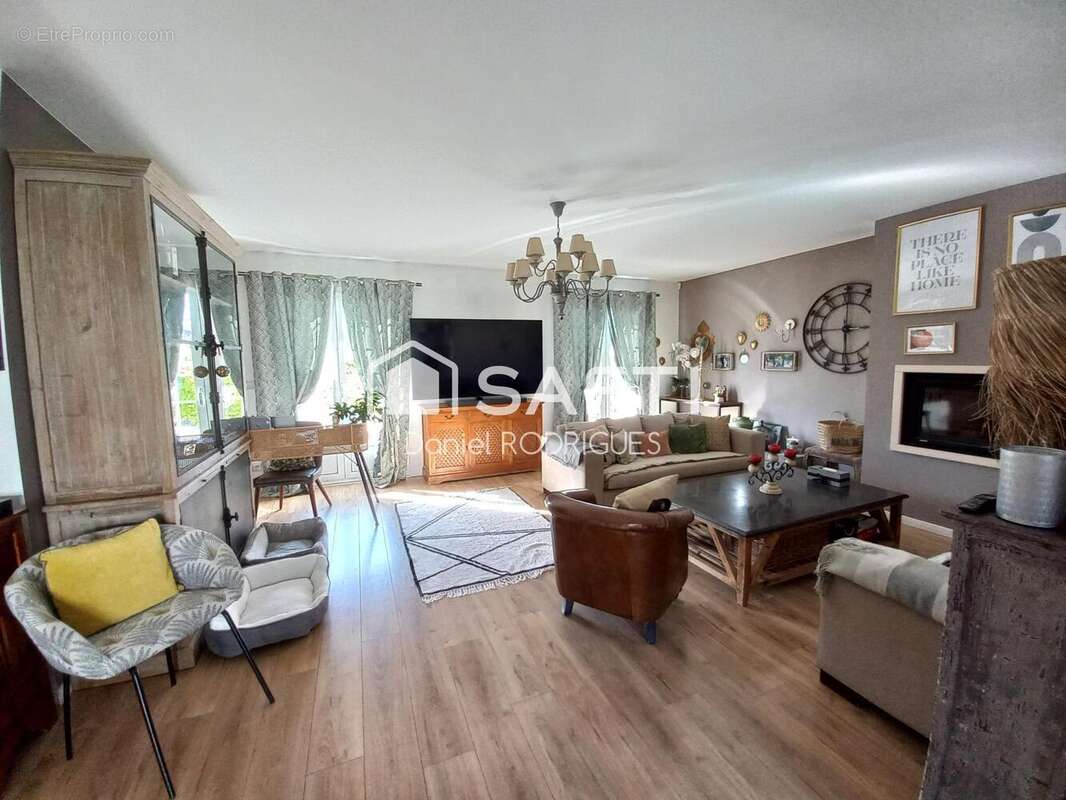 Photo 2 - Maison à PONTAULT-COMBAULT