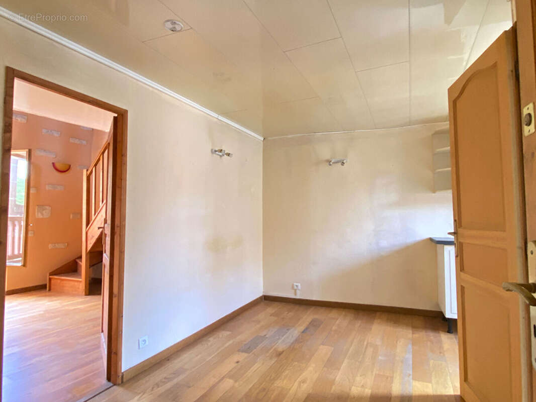 Appartement à VETHEUIL