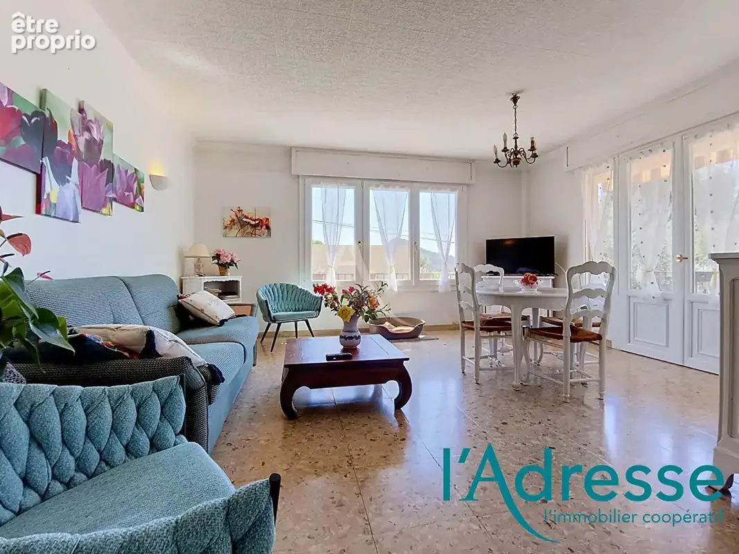 Quartier résidentiel Minelle, agréable villa 132 m², 2 appartements, parkings & grand garage 26m2! - photo 3