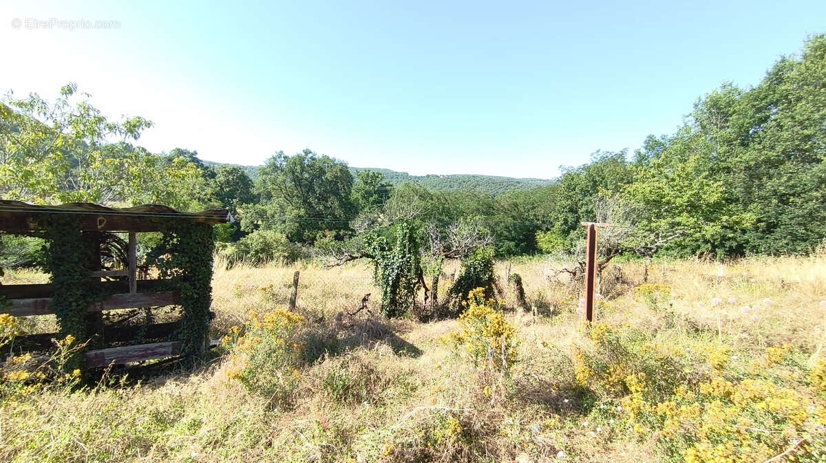 Terrain constructible de 2.800m2 à Capdenac Gare - photo 6