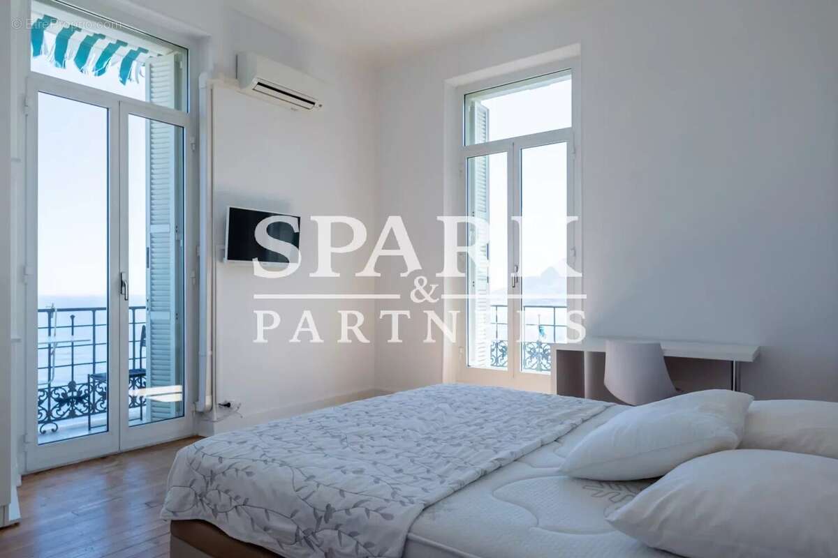 Appartement à ROQUEBRUNE-CAP-MARTIN