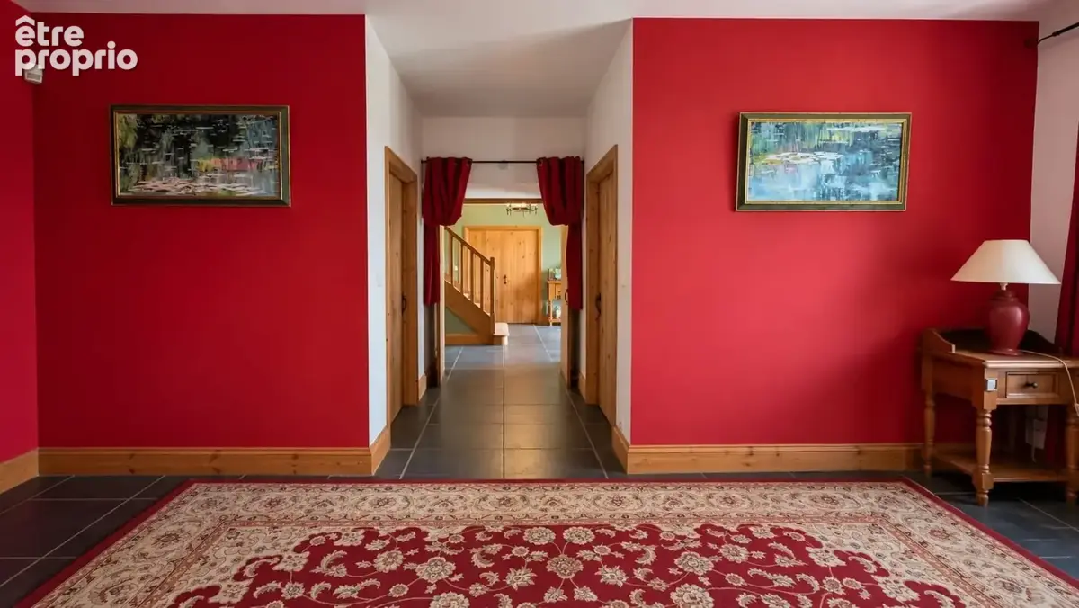 Manoir historique du xivᵉ siècle – 543 m² – 9 chambres – 5,5 hectares - photo 13