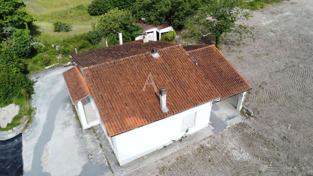 Maison à SAINTES
