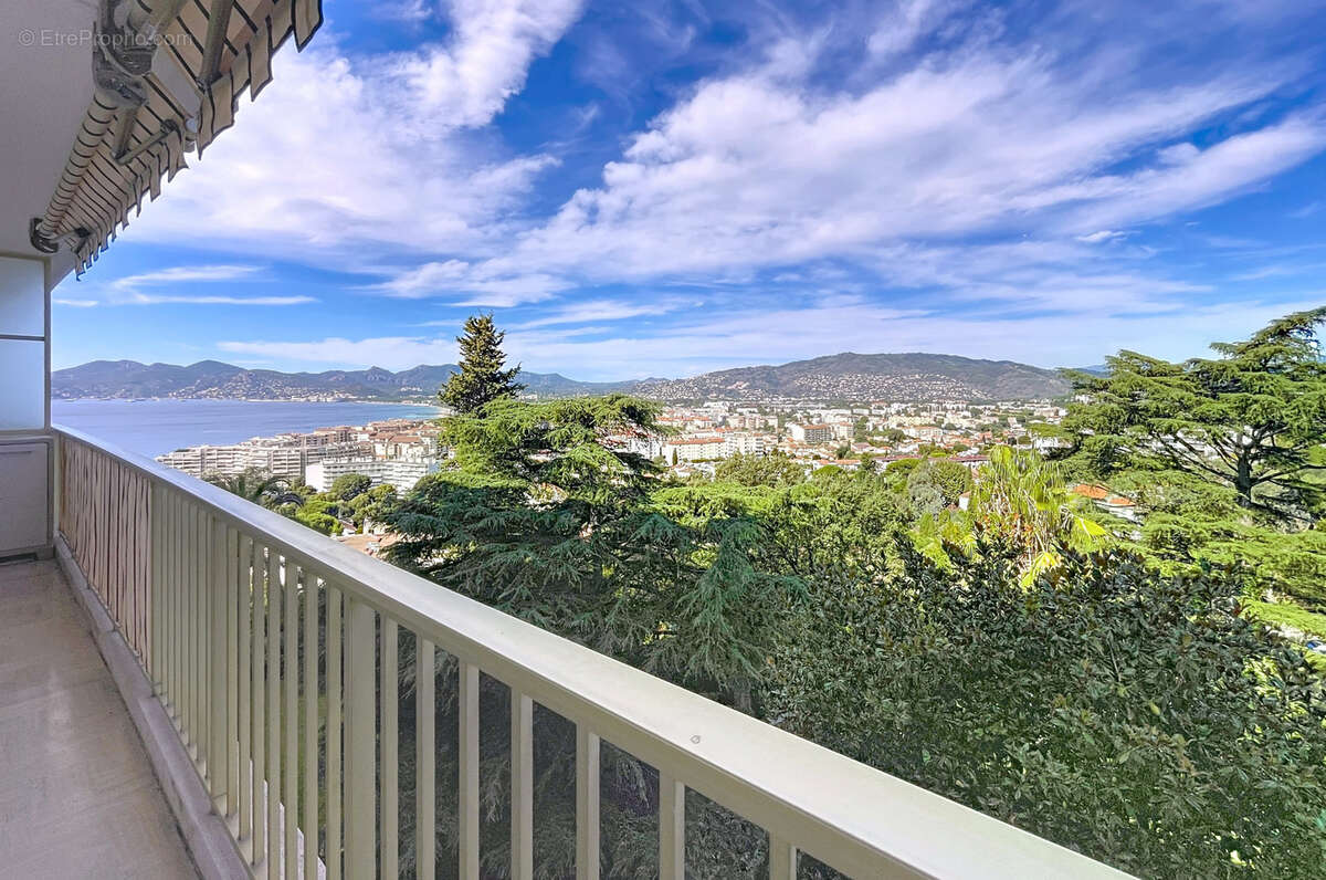 Appartement à CANNES