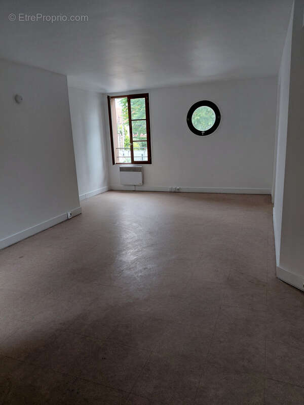 Appartement à CORBEIL-ESSONNES
