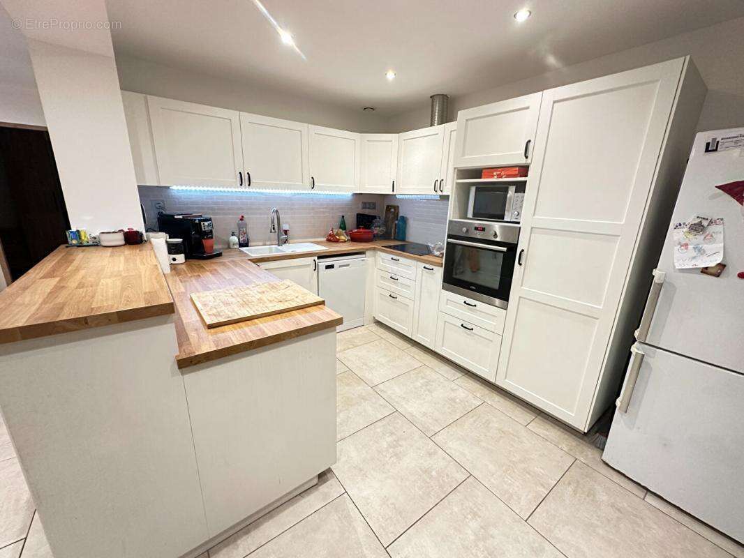 Maison à CHATEAUNEUF-LES-MARTIGUES