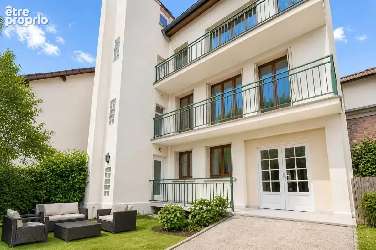 Appartement à VELIZY-VILLACOUBLAY