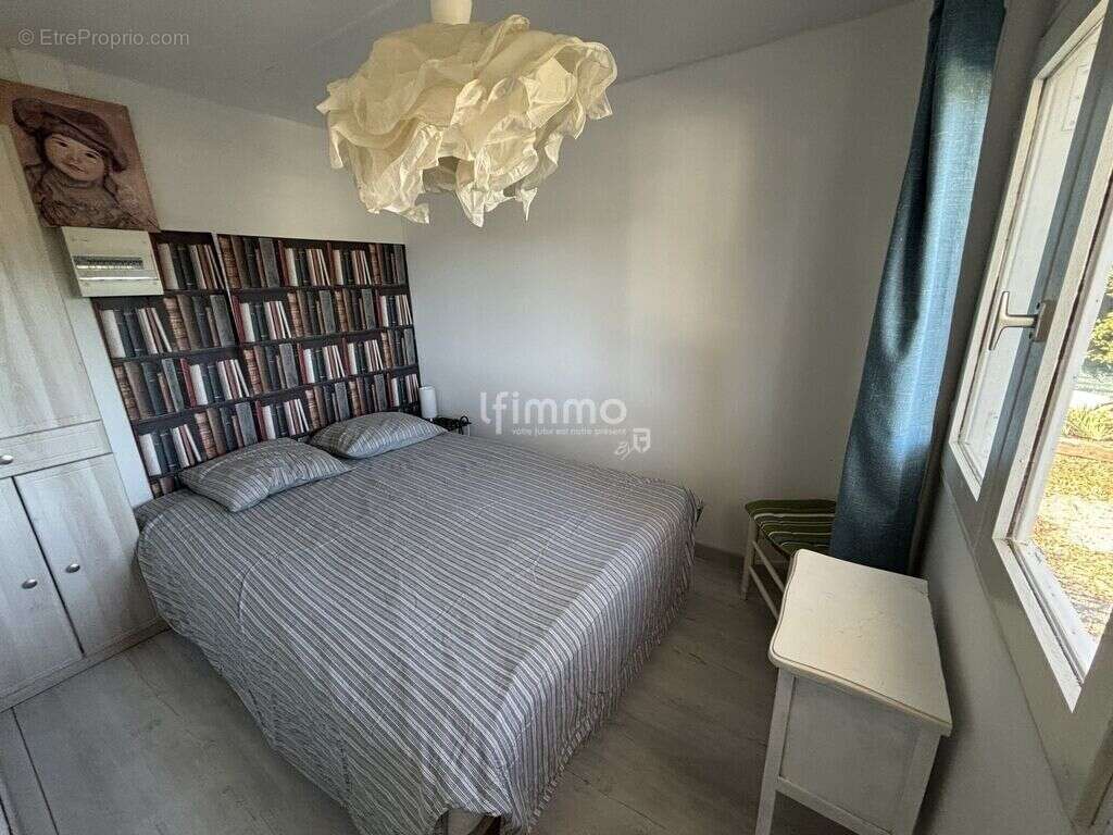 Maison à LE MUY