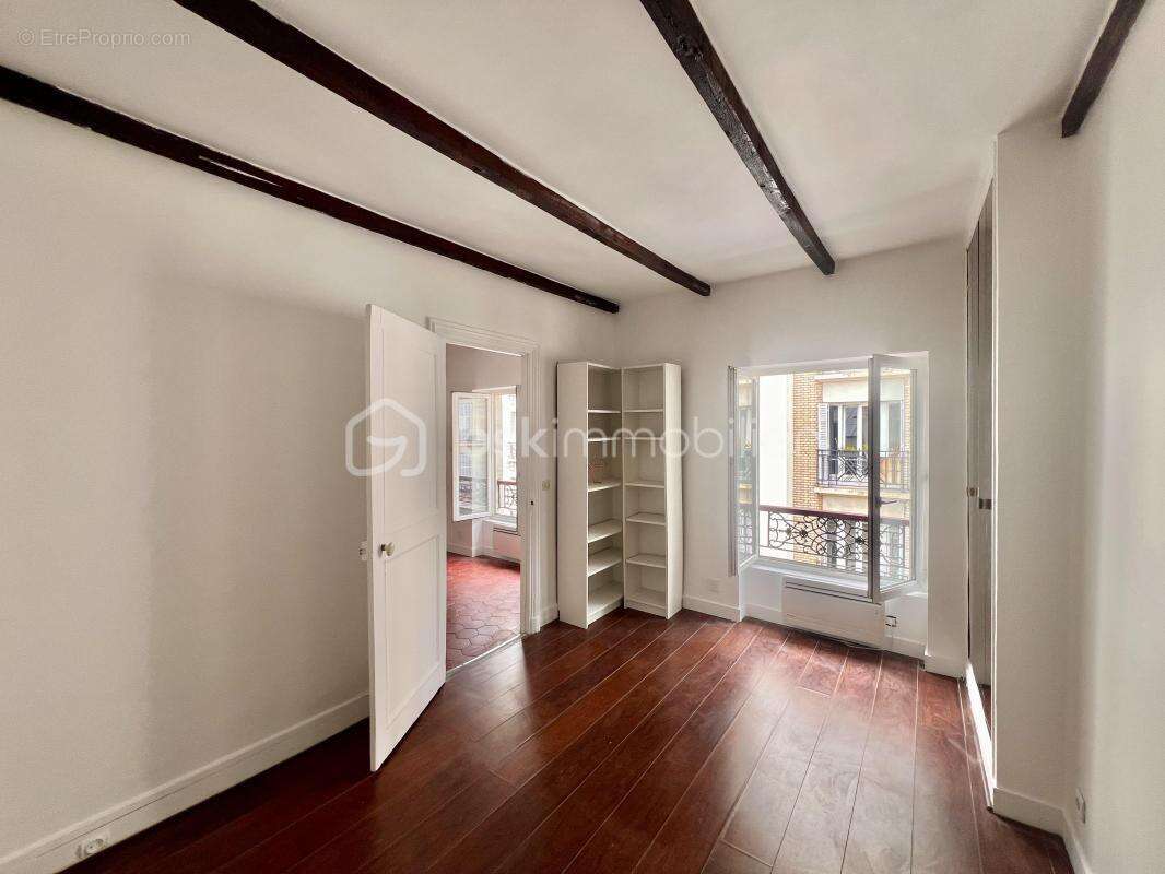 Appartement à PARIS-11E
