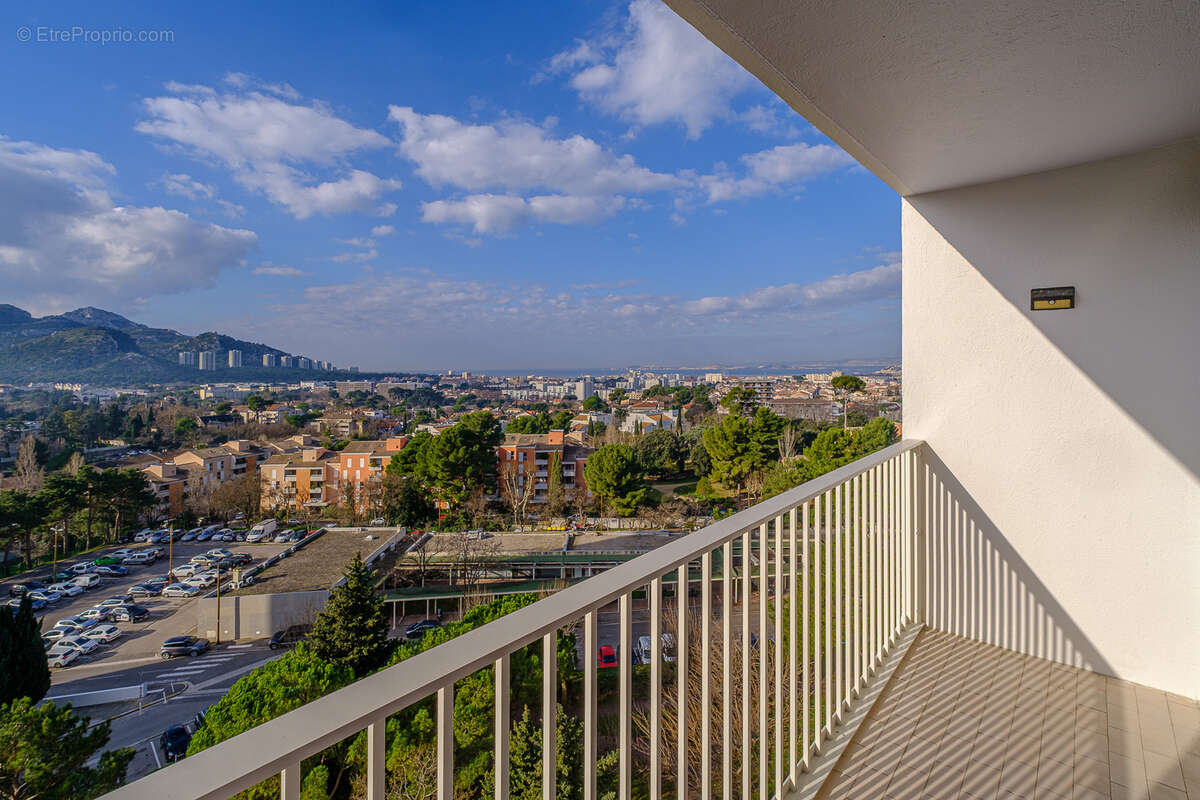 Appartement à MARSEILLE-9E