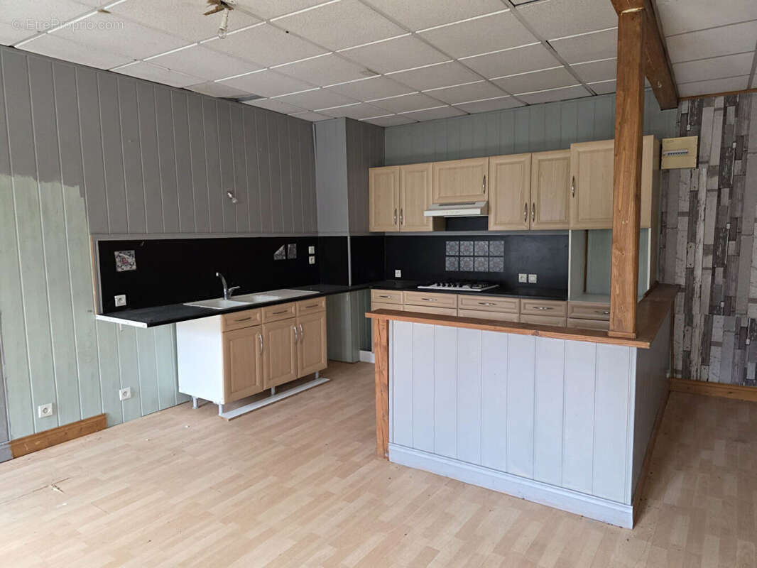 Appartement à BARBIERES