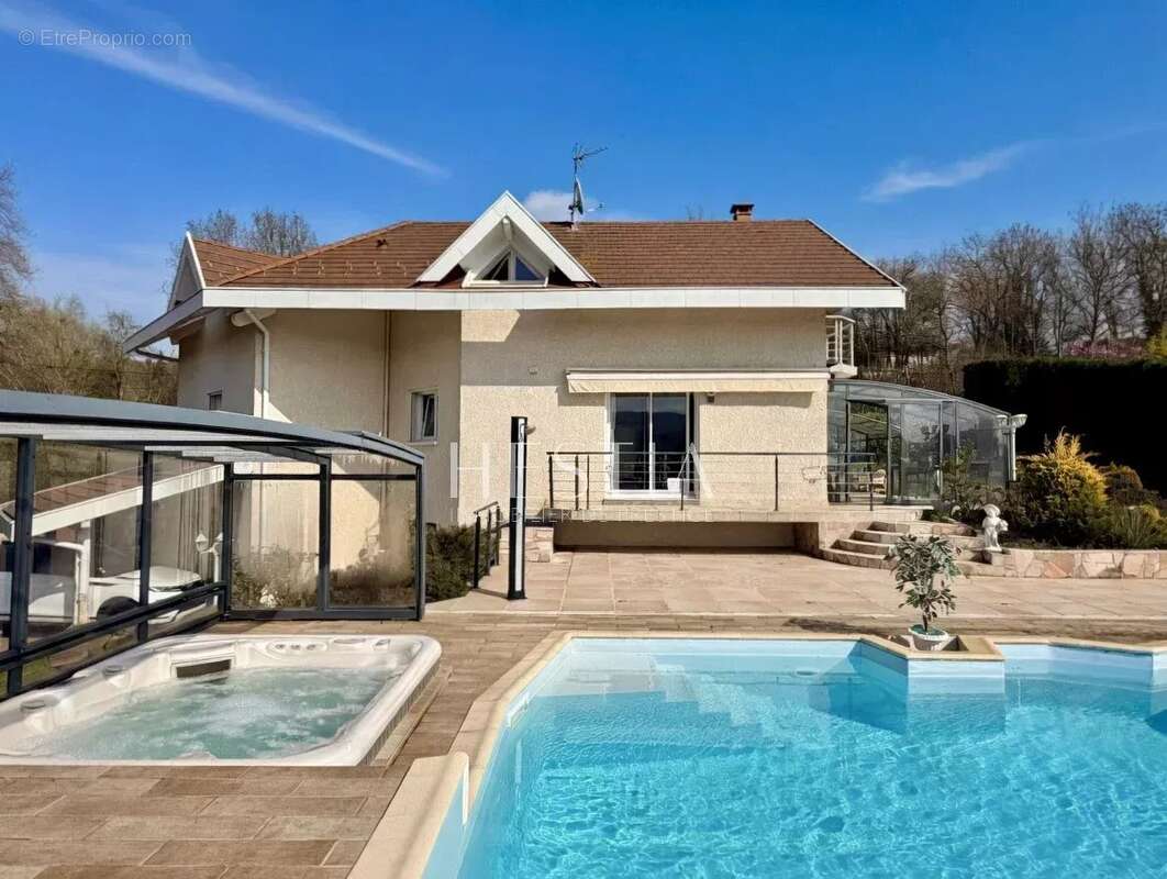 Maison à SAINT-MARTIN-BELLEVUE