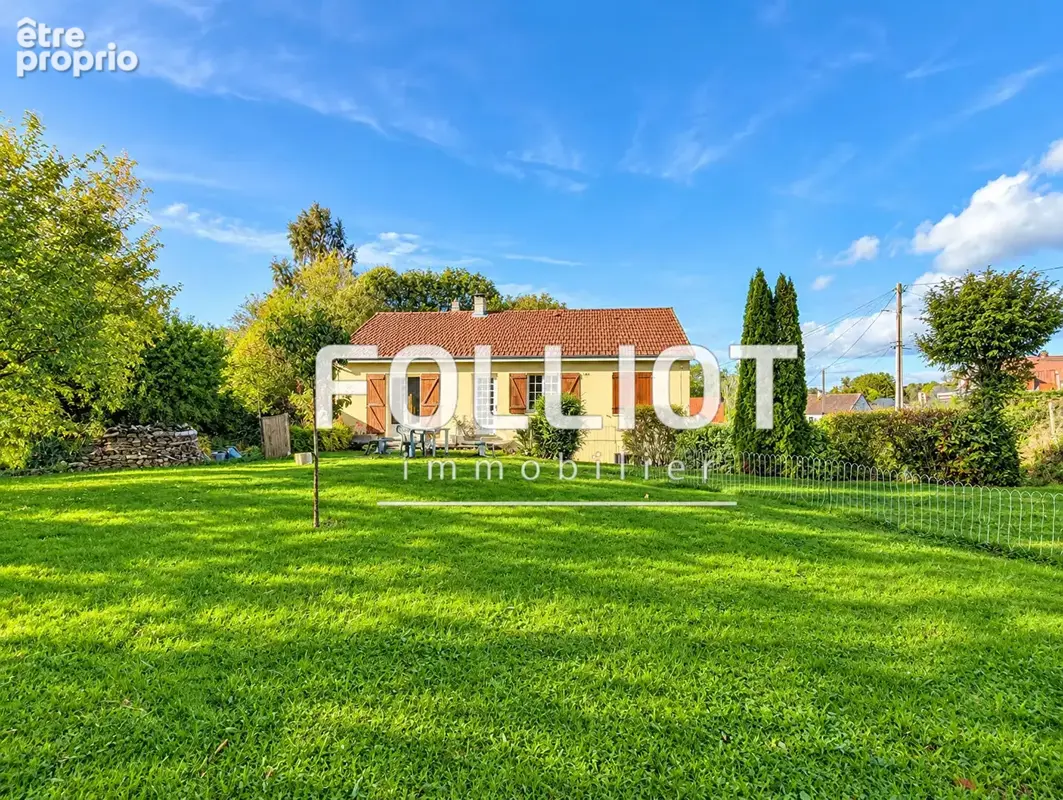 À vendre - Maison 3 chambres sur un terrain de plus de 2 500 m² à Saint-Planchers - photo 3