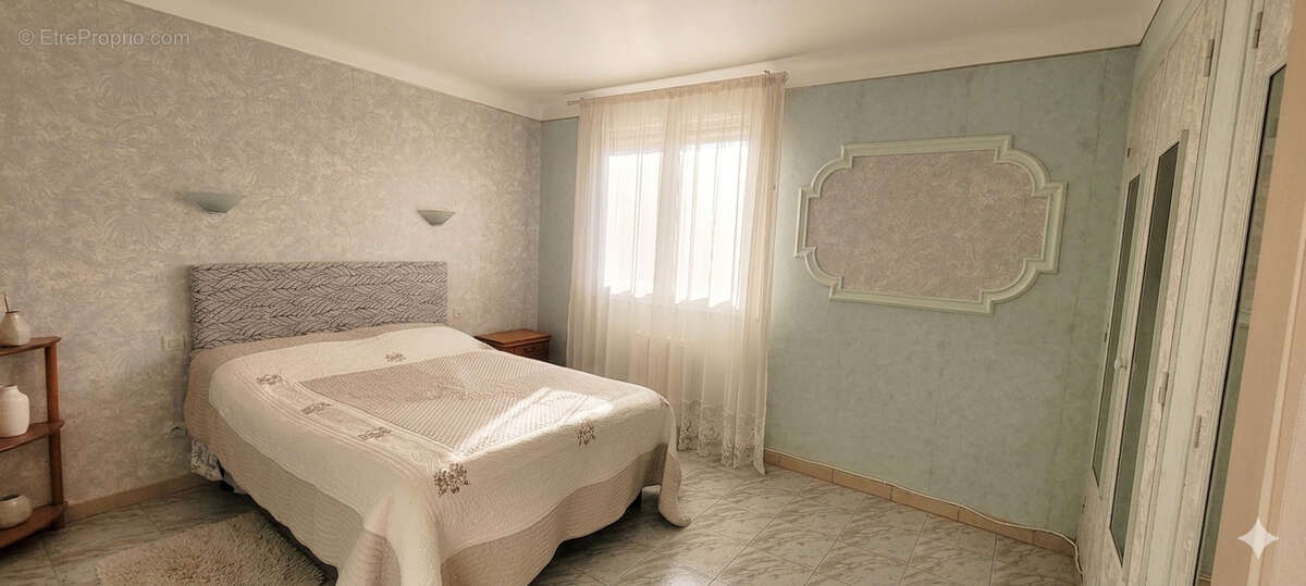 Maison à COURSAN