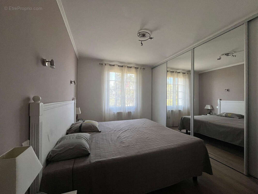 Maison à MESCHERS-SUR-GIRONDE