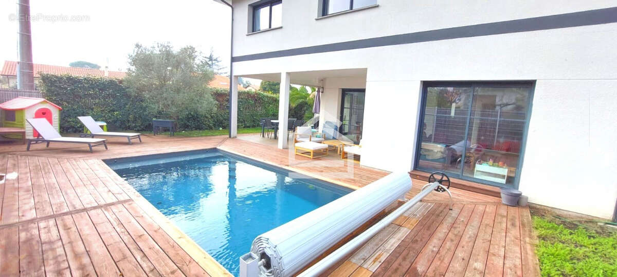 Maison à LE TAILLAN-MEDOC