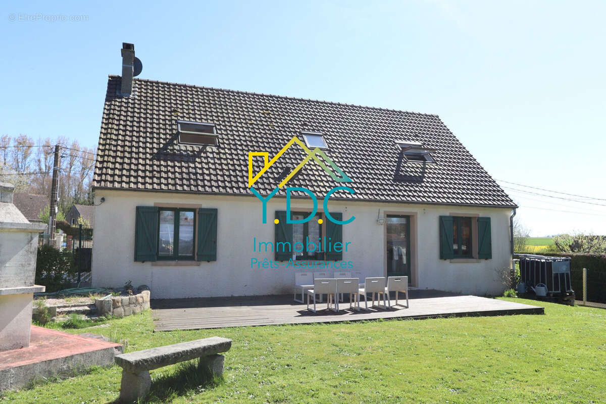 Maison à YERVILLE
